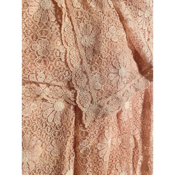 Vintage 1970s peignoir, peach daisies robe, sheer delicate knit - Picture 8 of 10